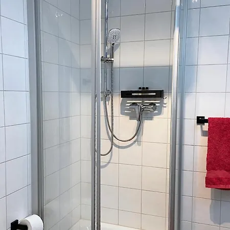 Stylish Business With Sunny Balcony, Private Garage, Free Wlan! Апартаменты Haimhausen (Bavaria)